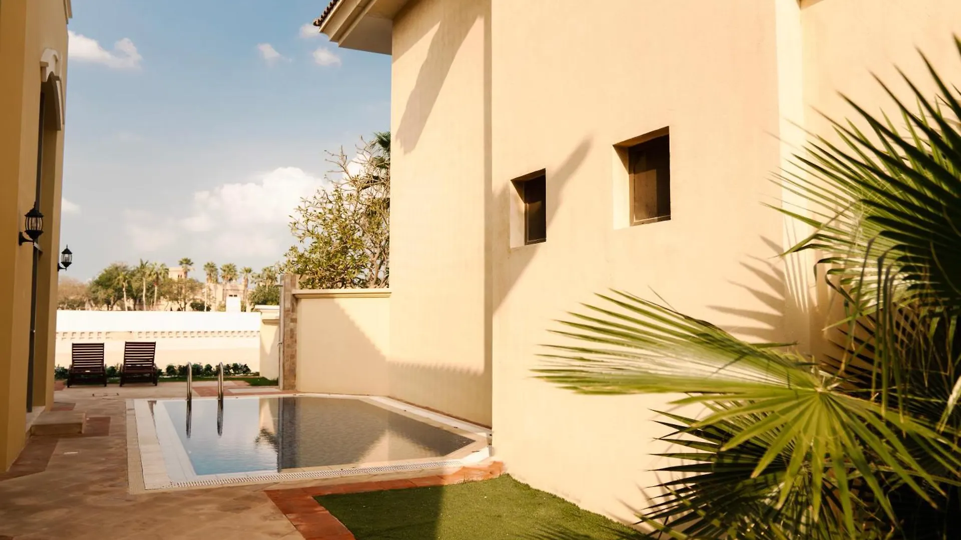 Luxe 4Br Villa On Palm Jumeirah With Beach Access Dubai United Arab Emirates