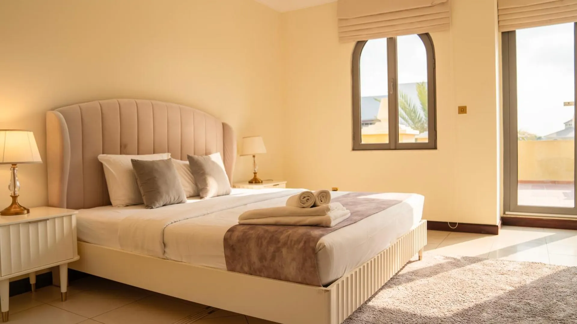 Luxe 4Br Villa On Palm Jumeirah With Beach Access Dubai