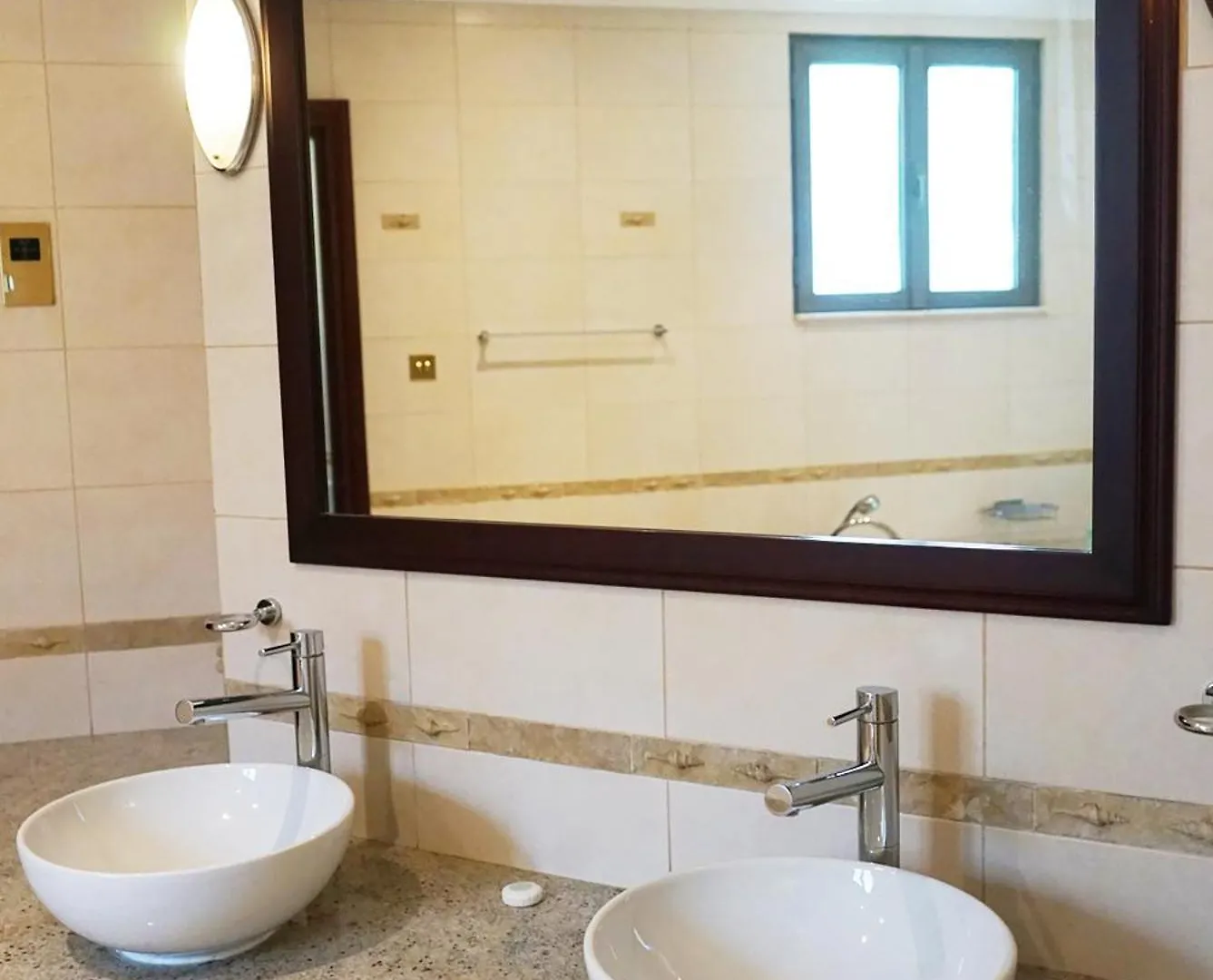 Luxe 4Br Villa On Palm Jumeirah With Beach Access Dubai