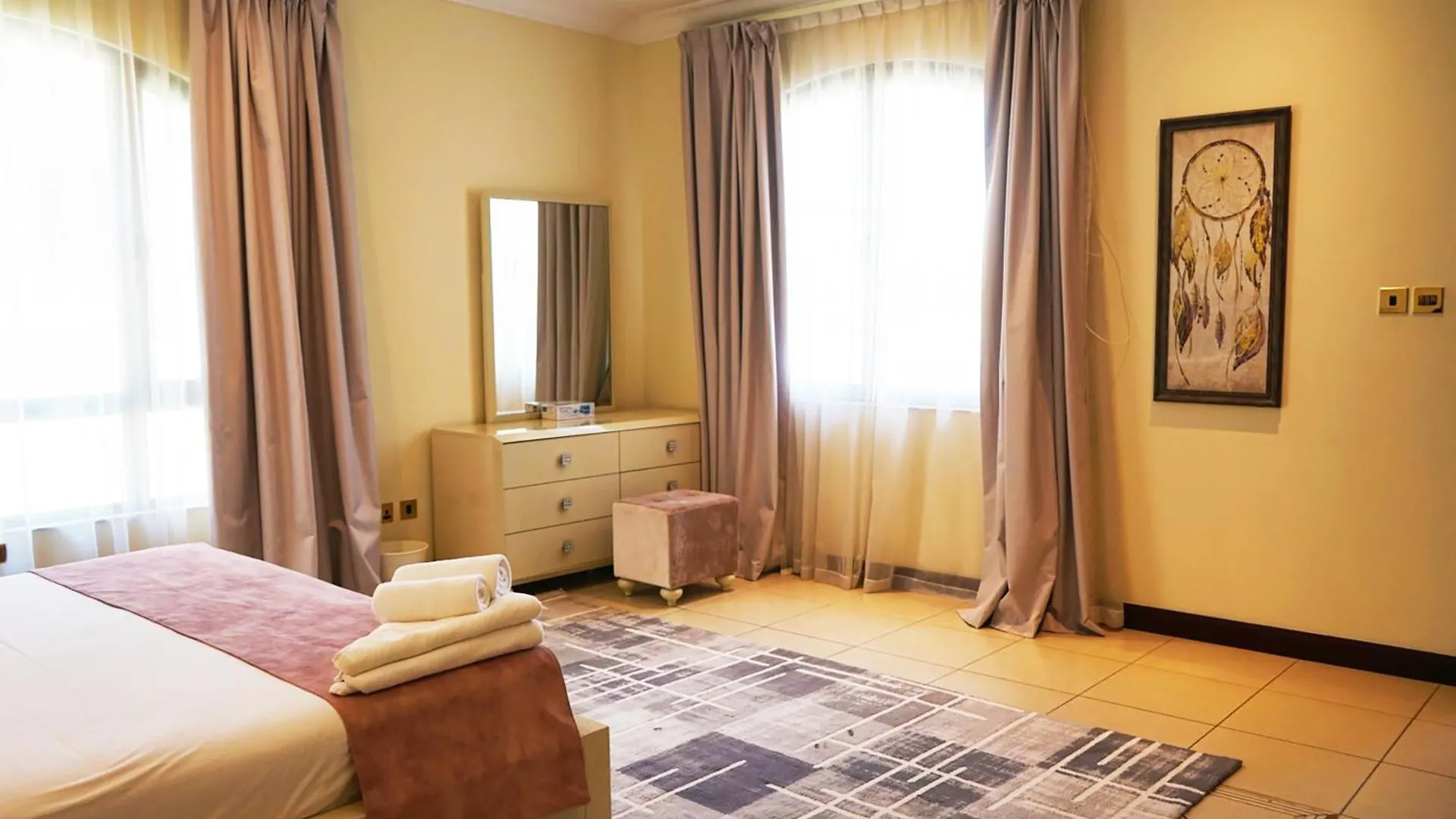 Luxe 4Br Villa On Palm Jumeirah With Beach Access Dubai