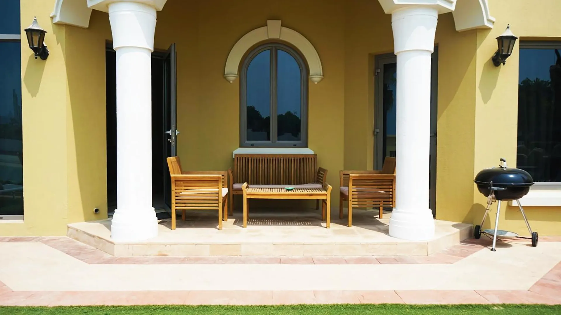 Luxe 4Br Villa On Palm Jumeirah With Beach Access Dubai United Arab Emirates